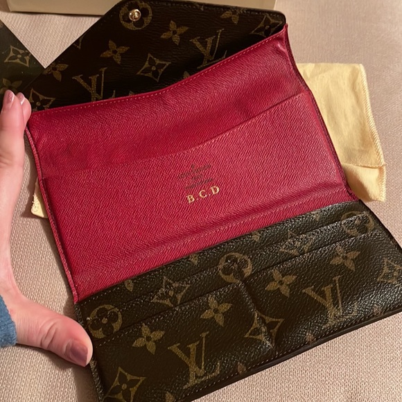 Louis Vuitton Josephine Monogram Cherry Wallet - Picture 4 of 10